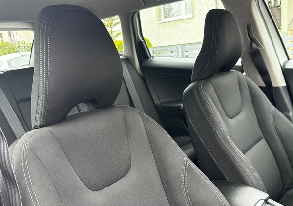 Volvo XC 60 cena 84900 przebieg: 128646, rok produkcji 2017 z Chojnów małe 191